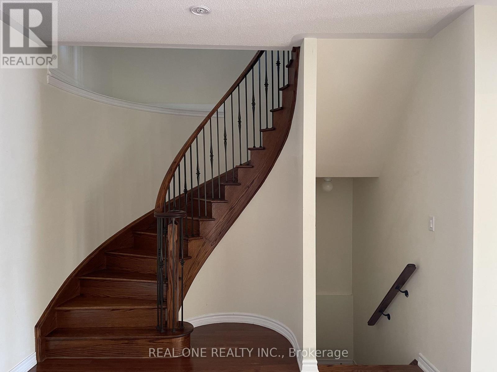 25 PAPER MILLS CRESCENT, Richmond Hill (Jefferson) — photo 4
