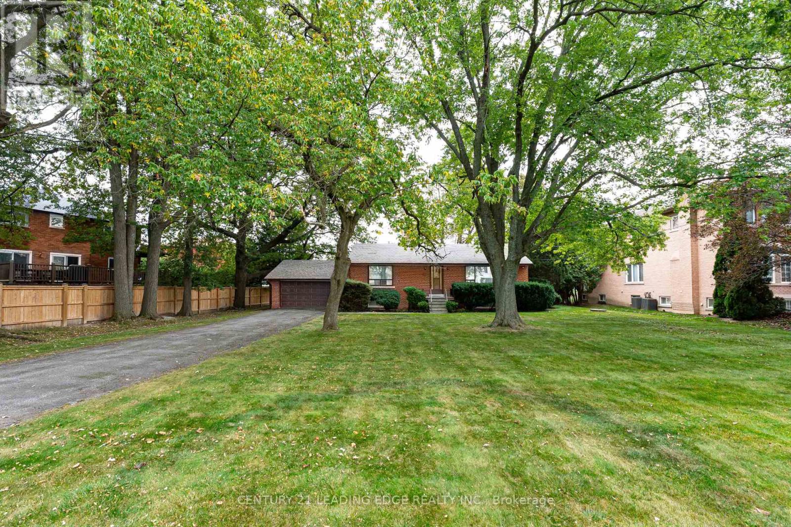 93 LEE AVENUE, Markham (Milliken Mills East)