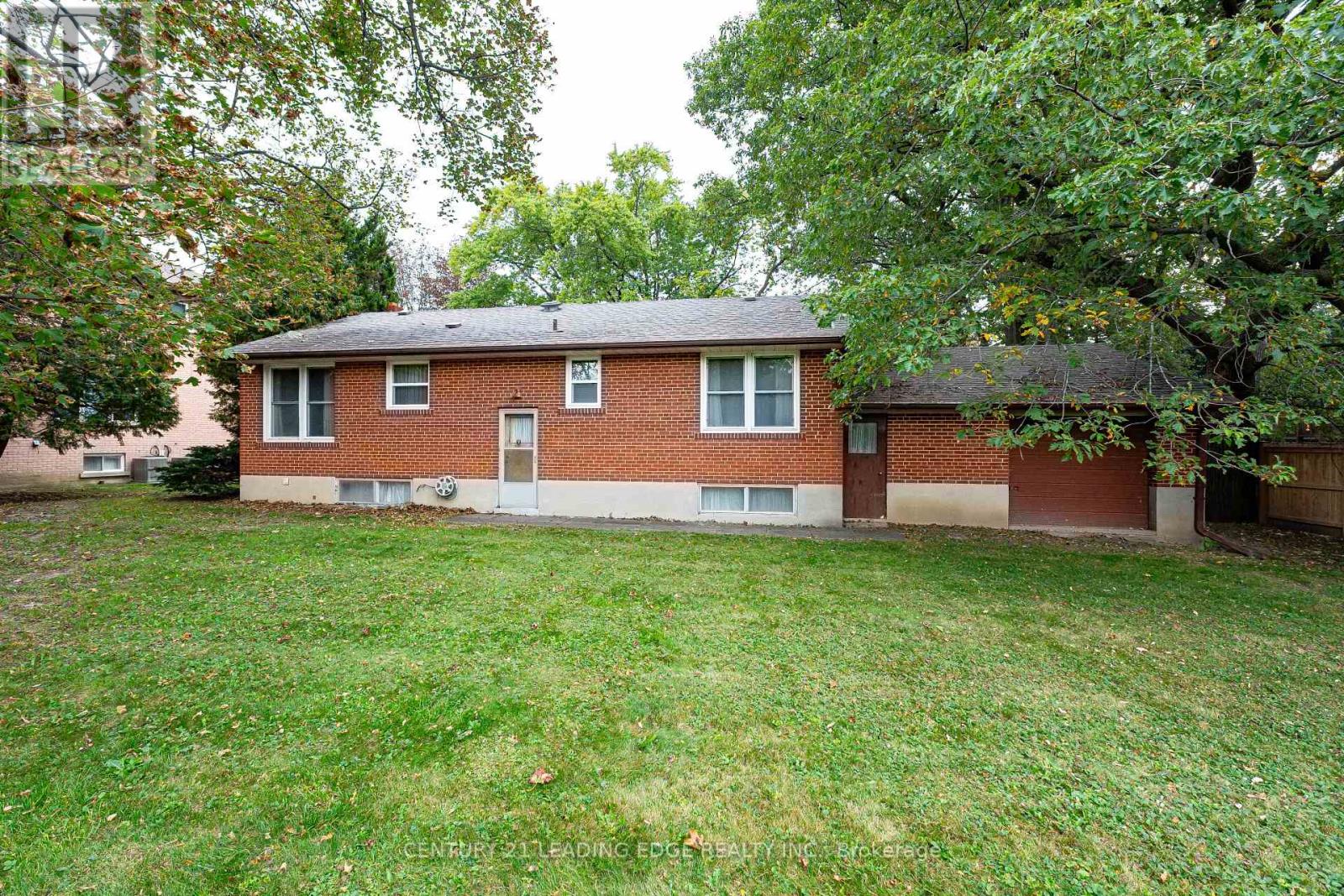 93 LEE AVENUE - 12