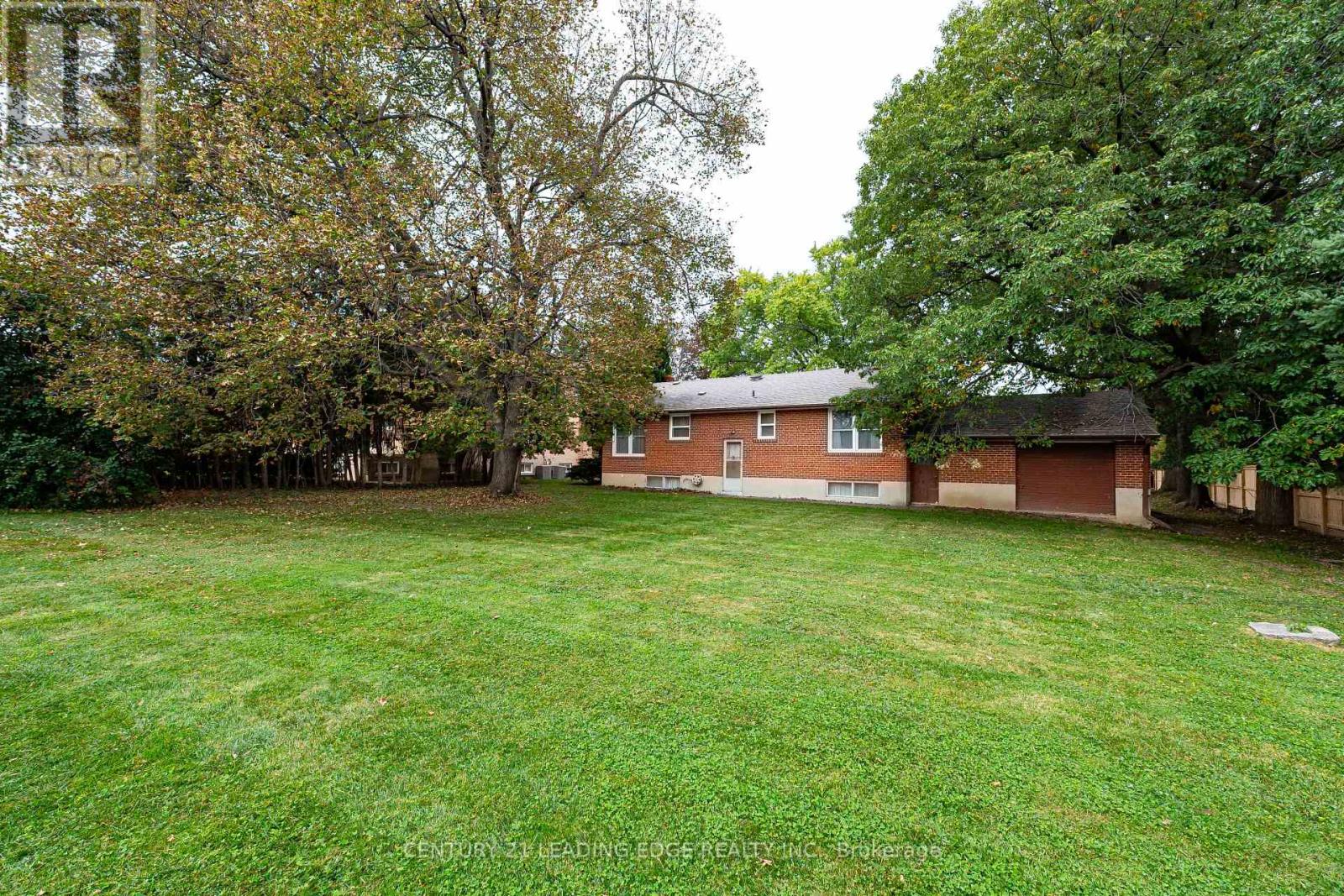 93 LEE AVENUE - 14