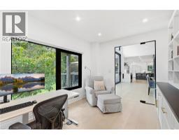 5pc Bathroom - 2376 8 Sideroad, Burlington, ON L7P0E6 Photo 15