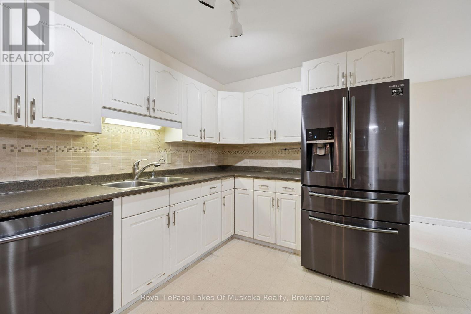 1181 LONE PINE DRIVE - 10