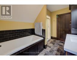 310 Main Street W, Minto, ON N0G2P0 Photo 31