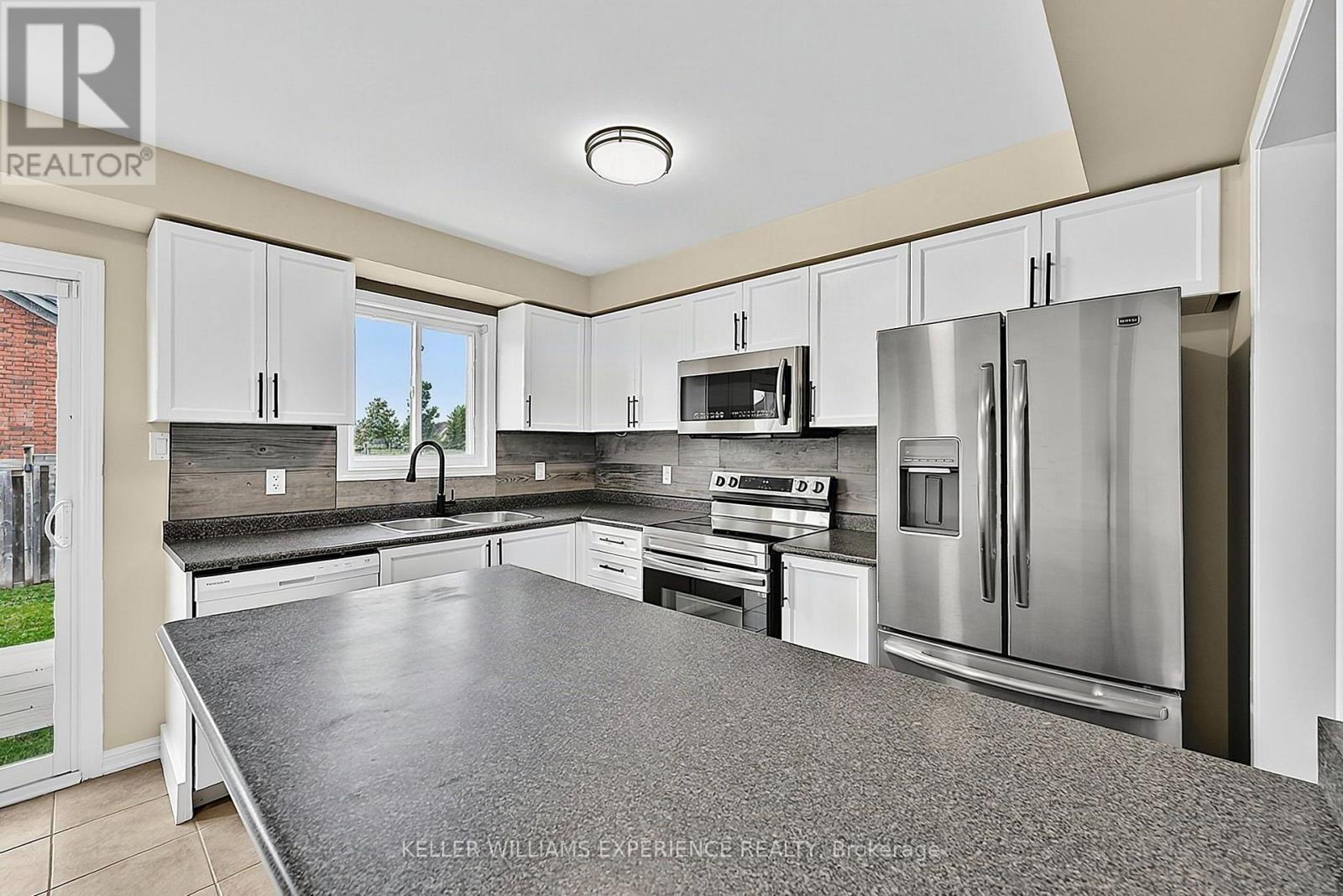 78 Commonwealth Road, Barrie, ON photo 16