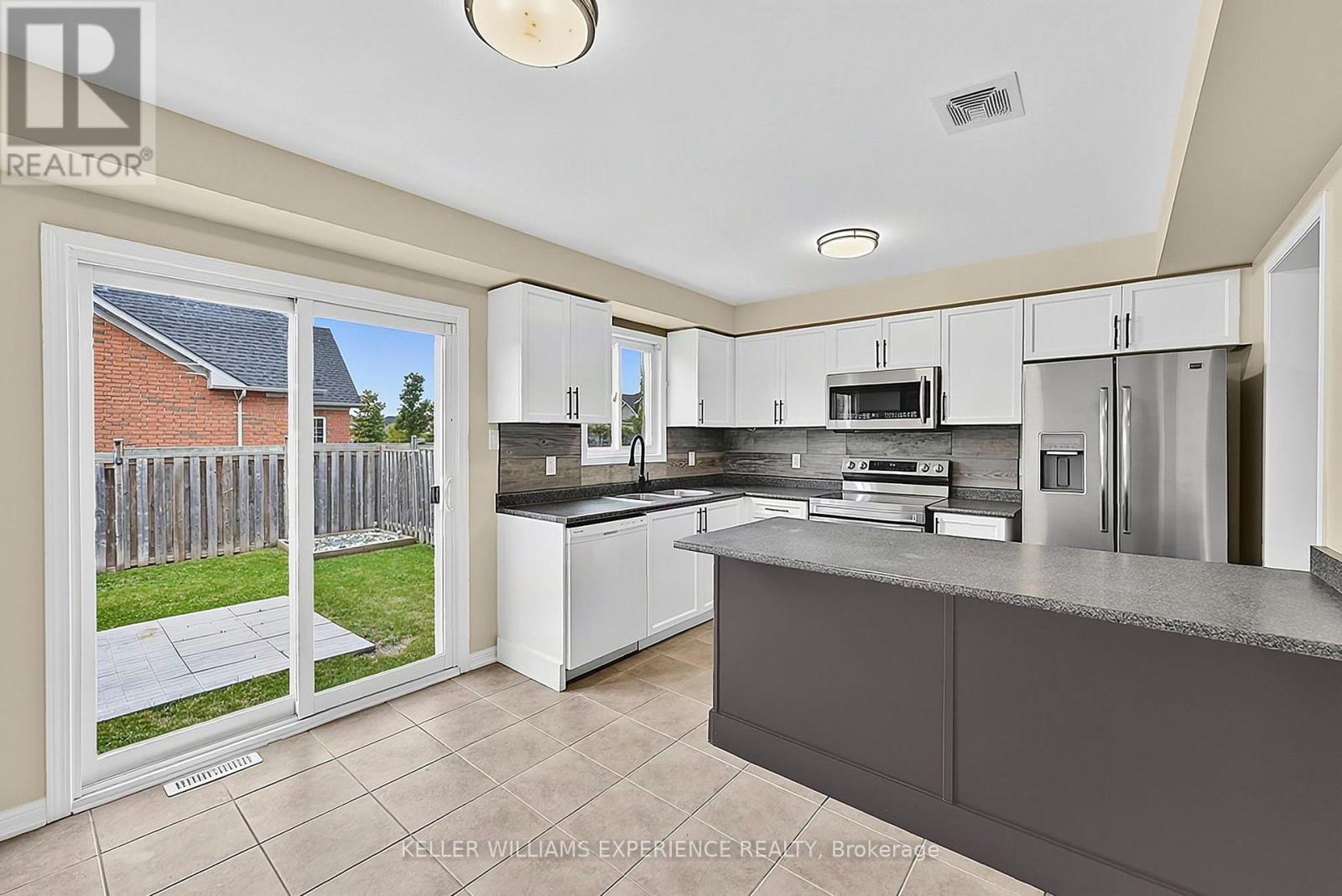 78 Commonwealth Road, Barrie, ON photo 18