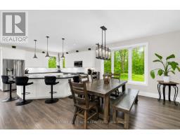 Dining room - 2700 Line 4 N, Oro Medonte, ON L0L2L0 Photo 8