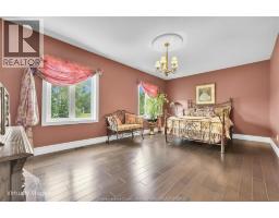 Living room - 44 Hilton Court, Amherstburg, ON N9V0A8 Photo 15
