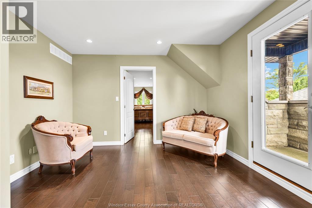 44 HILTON COURT - 26