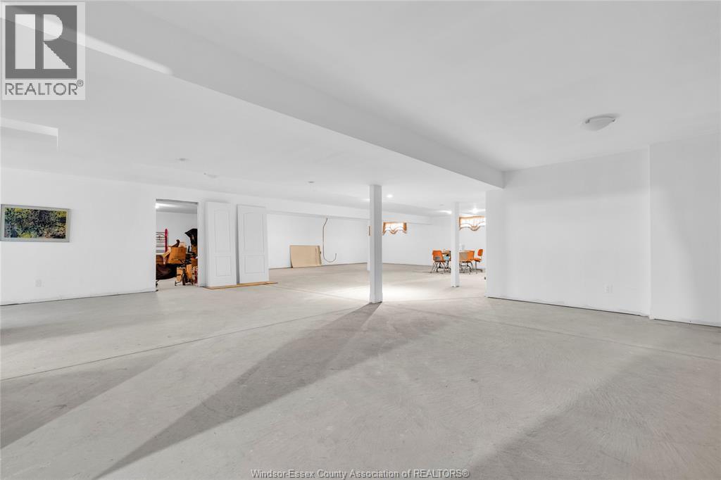 44 HILTON COURT - 30