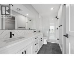 304 Grassland Boulevard W - photo 34