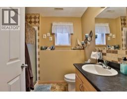 203 Blackfoot Circle W, Lethbridge, AB T1K7T2 Photo 24