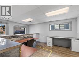 Kitchen - 3603 Walker, Windsor, ON N8W3S6 Photo 7