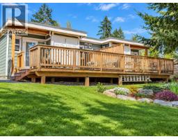 1033-1035 Rosamund Road, Gibsons, BC V0N1V3 Photo 9