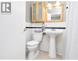 1033-1035 Rosamund Road, Gibsons, BC V0N1V3 Photo 15