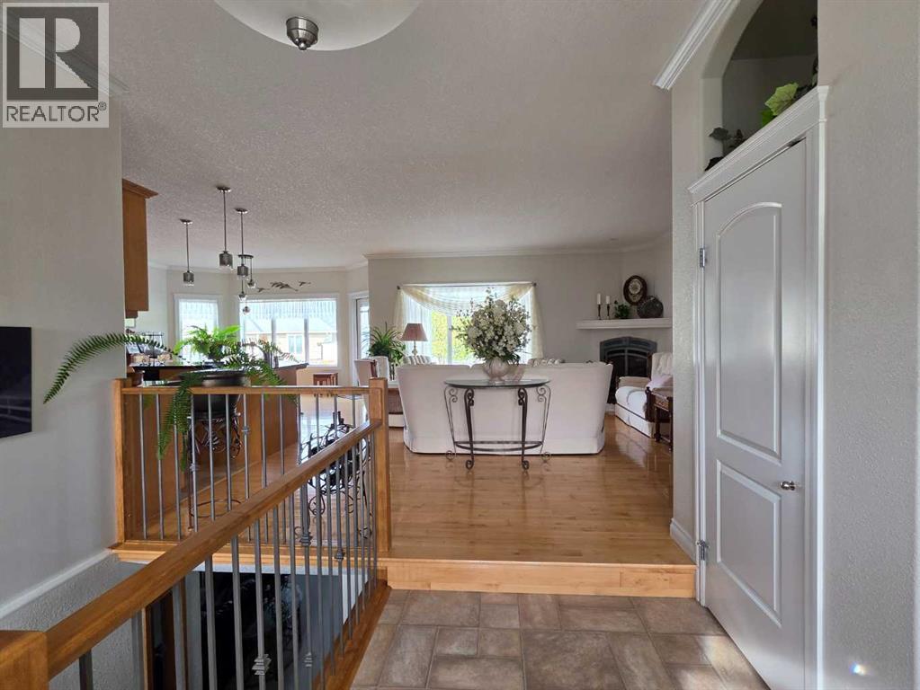 725 27 Street - 3
