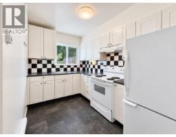 1033-1035 Rosamund Road, Gibsons, BC V0N1V3 Photo 21