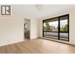 3C Willow Crescent SW - photo 30