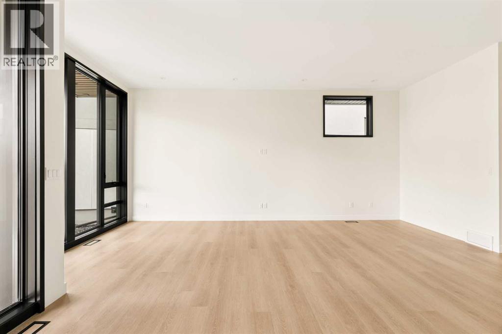 3C Willow Crescent SW - photo 4