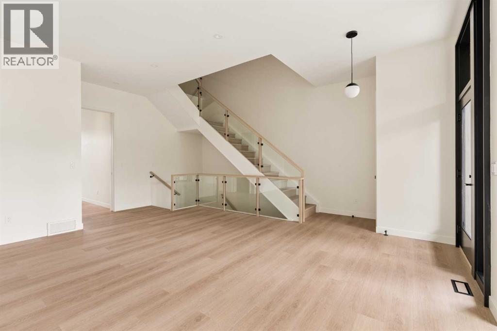 3C Willow Crescent SW - photo 9