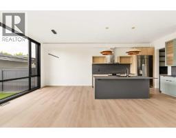 3C Willow Crescent SW - photo 15