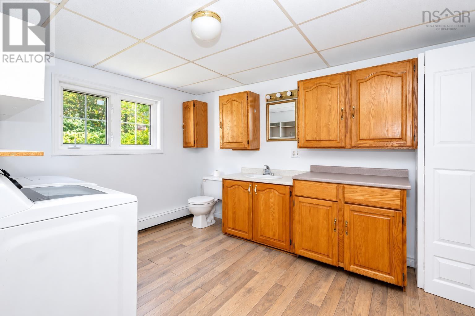 255 Weidner Drive - Image 25