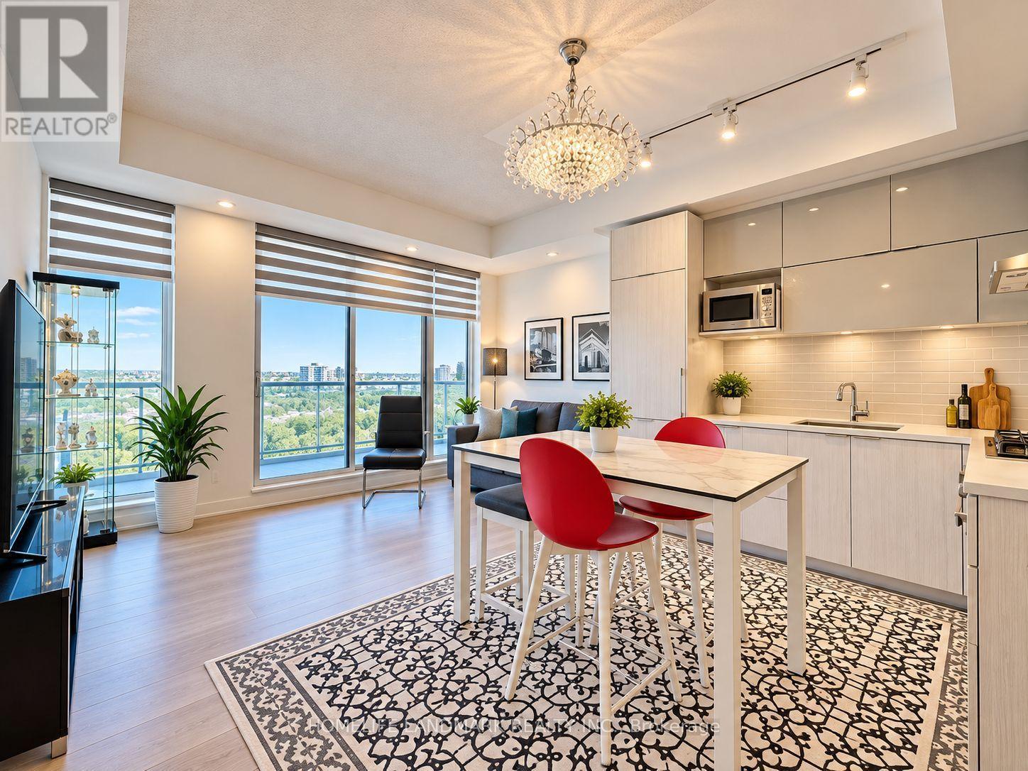 #1403A 10 ROUGE VALLEY DRIVE W - 8