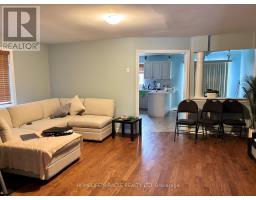 Living room - 820 Othello Court, Mississauga, ON L5W1H2 Photo 6