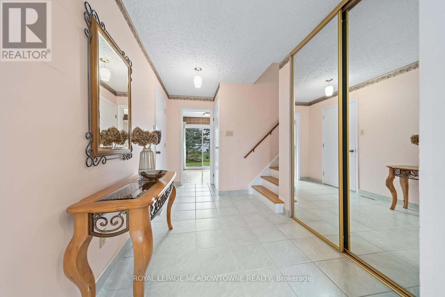 38 JASPER CRESCENT - 7