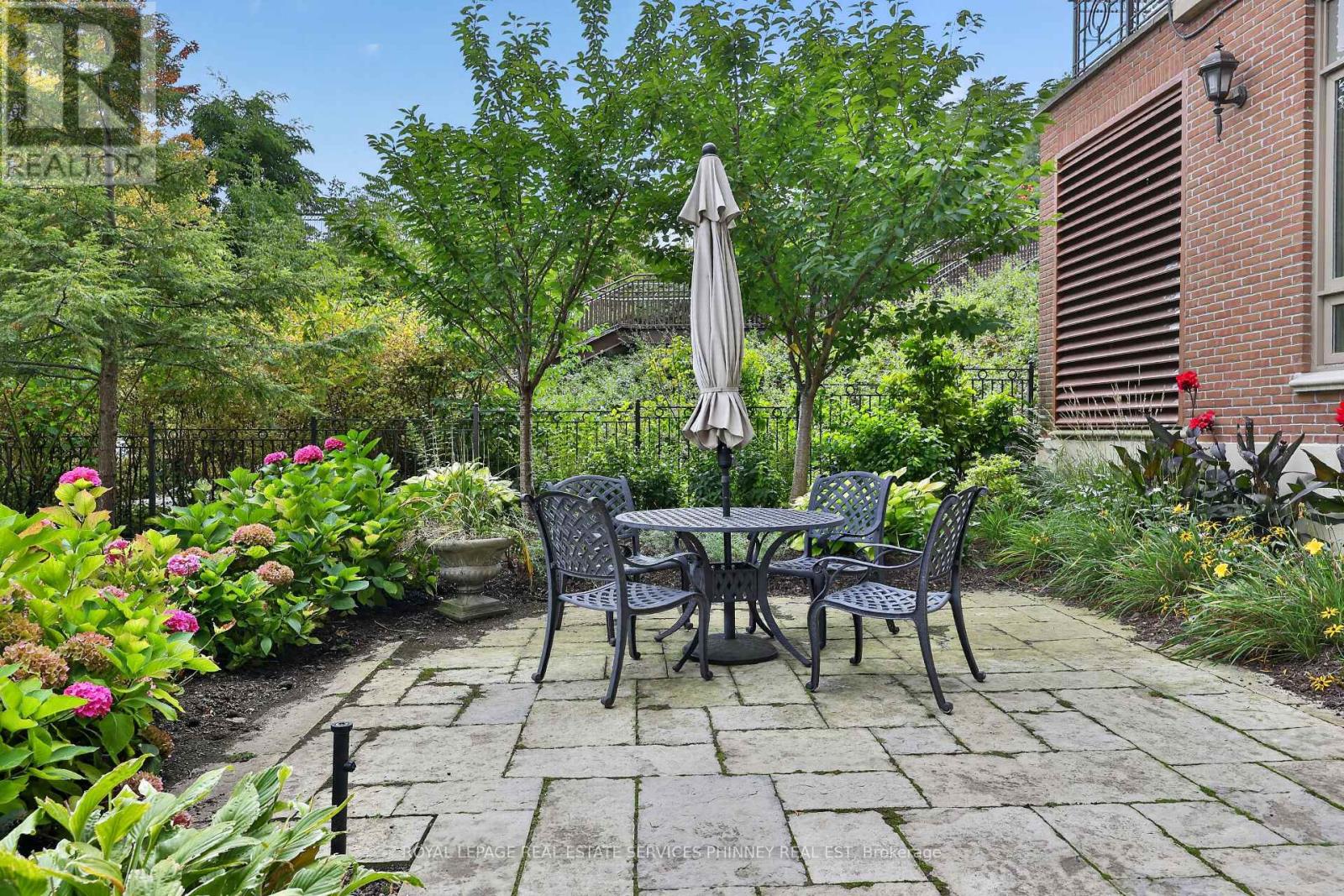 604- 111 Forsythe Street, Oakville, ON photo 37