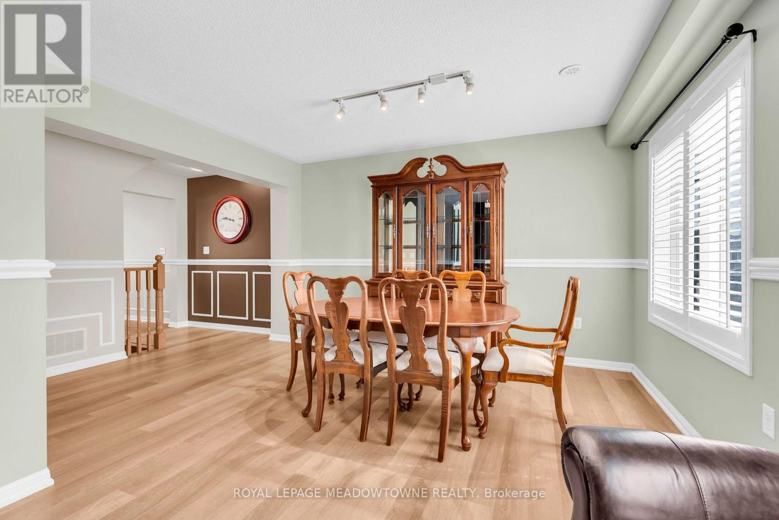 70 BETTERTON CRESCENT - 14