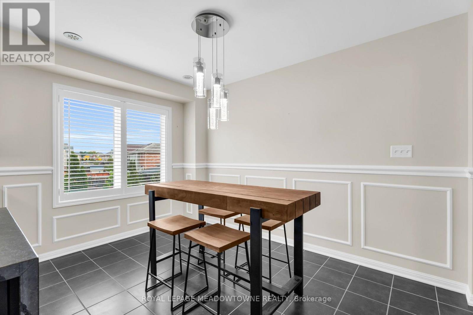 70 BETTERTON CRESCENT - 12