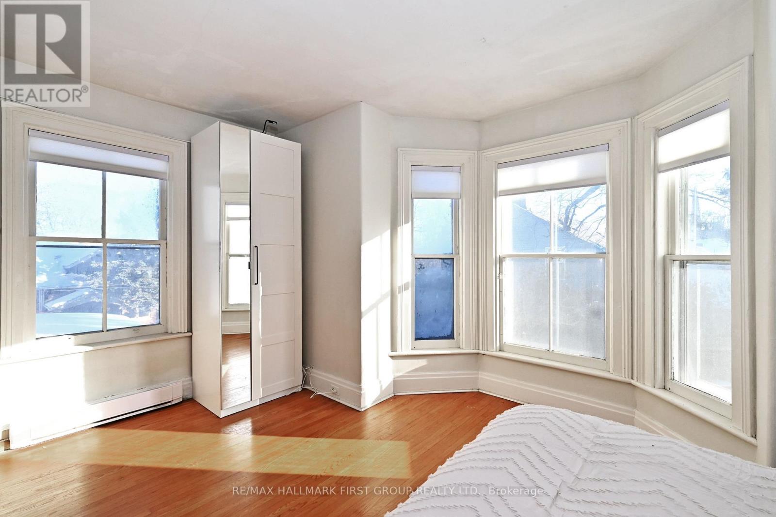 90 BROWN STREET - 34