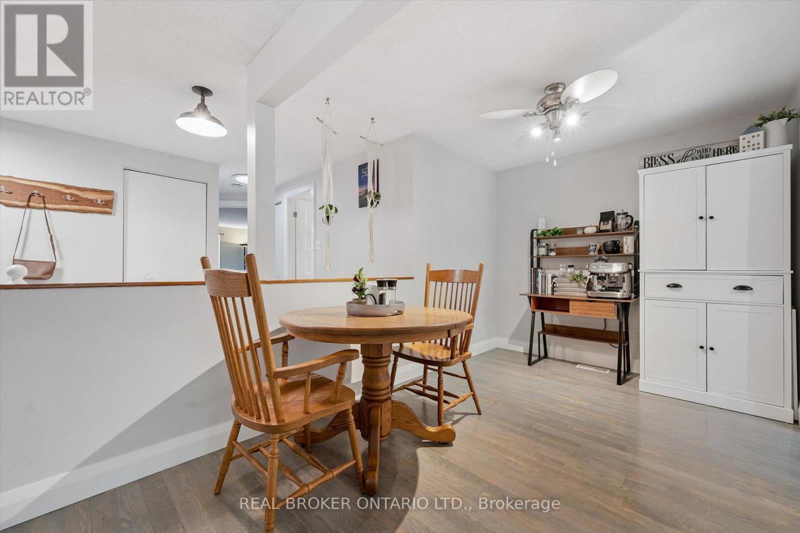 339 STRATHALLAN STREET - 11