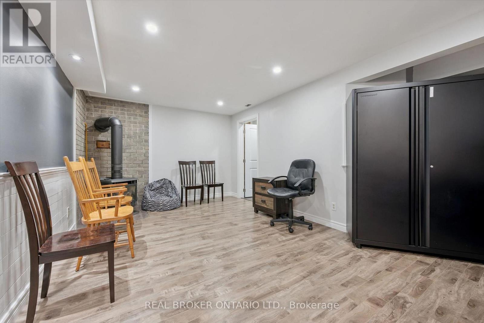 339 Strathallan Street, Centre Wellington, ON photo 18