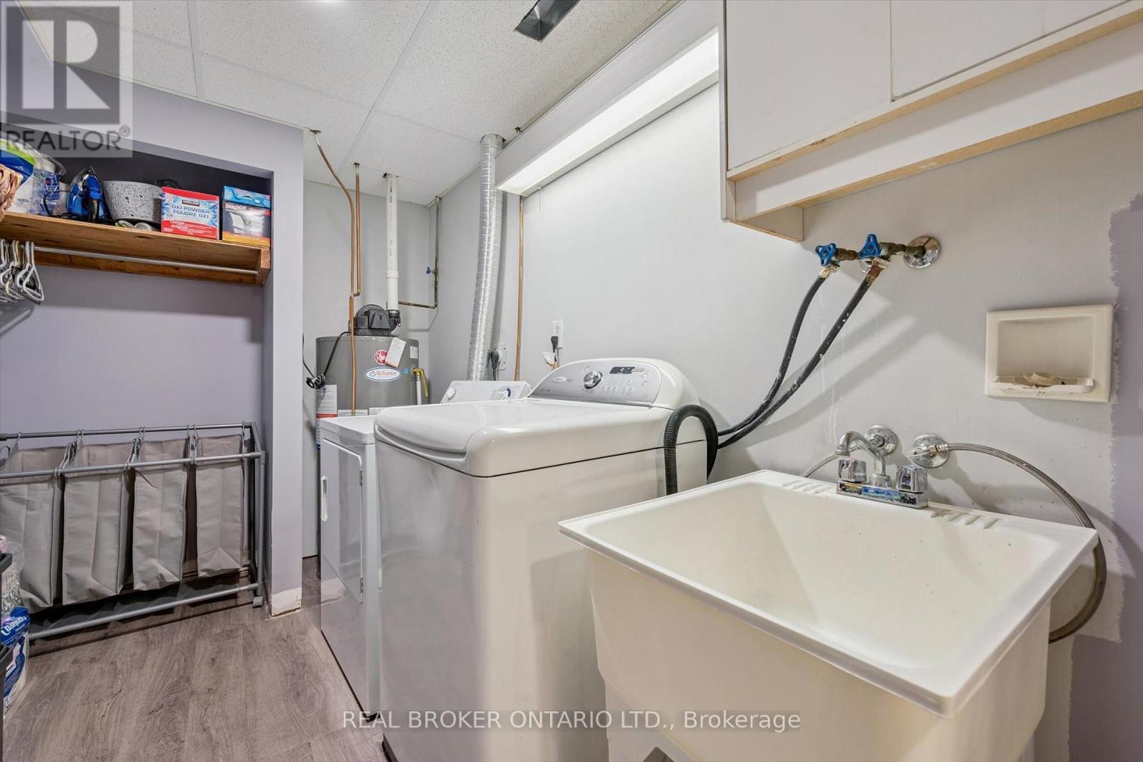 339 STRATHALLAN STREET - 24