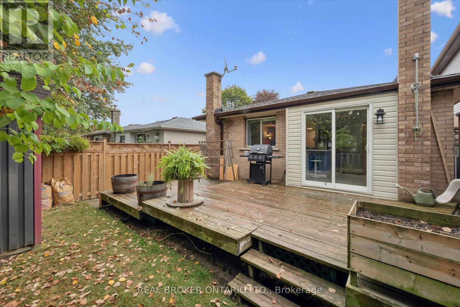 339 Strathallan Street, Centre Wellington, ON photo 28