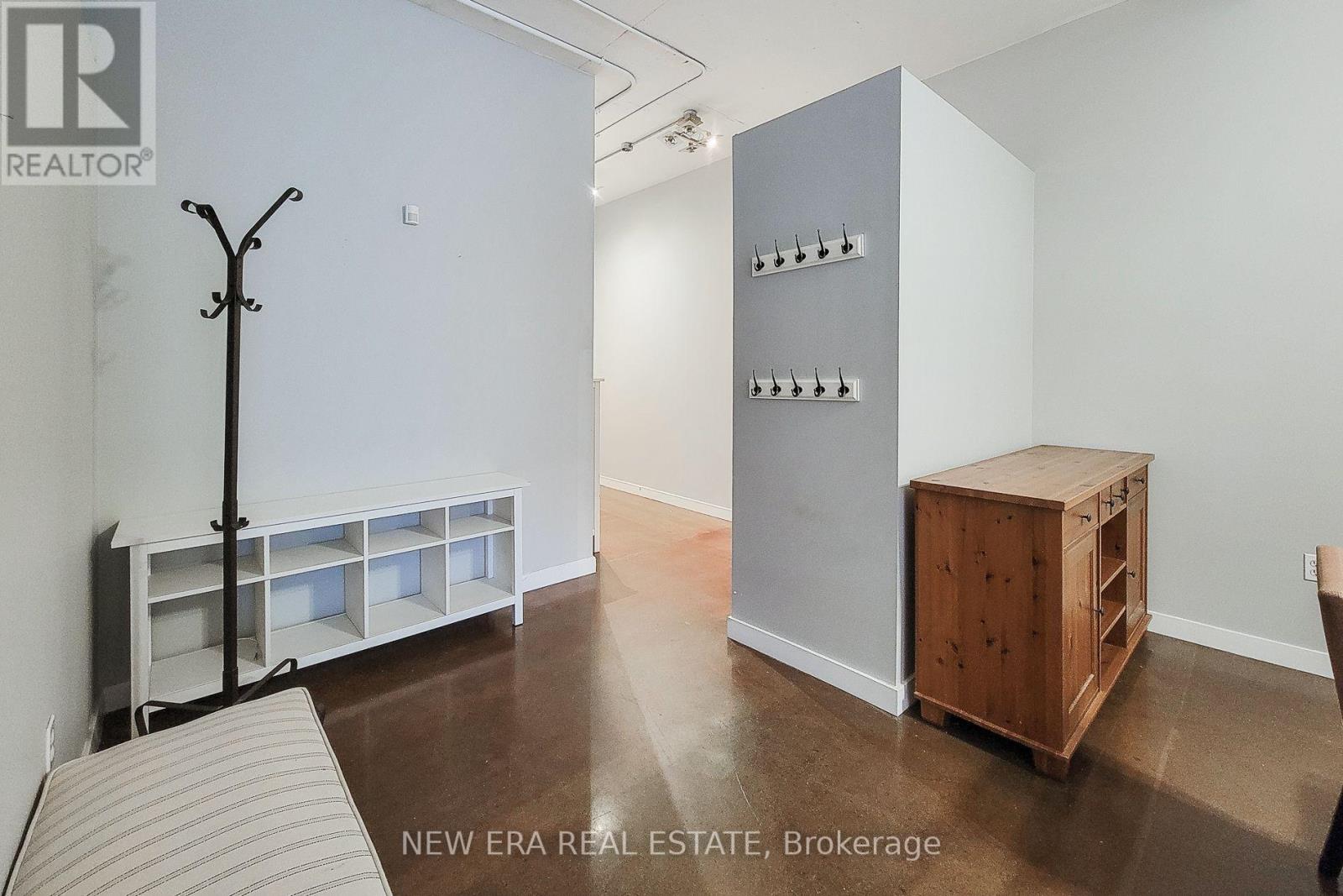 #414 66 BAY STREET S - 7