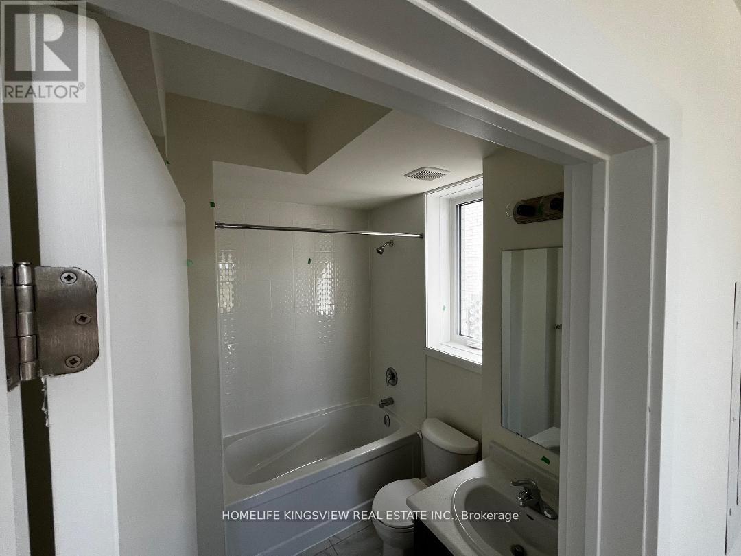 #602 160 DENSMORE ROAD - Image 10