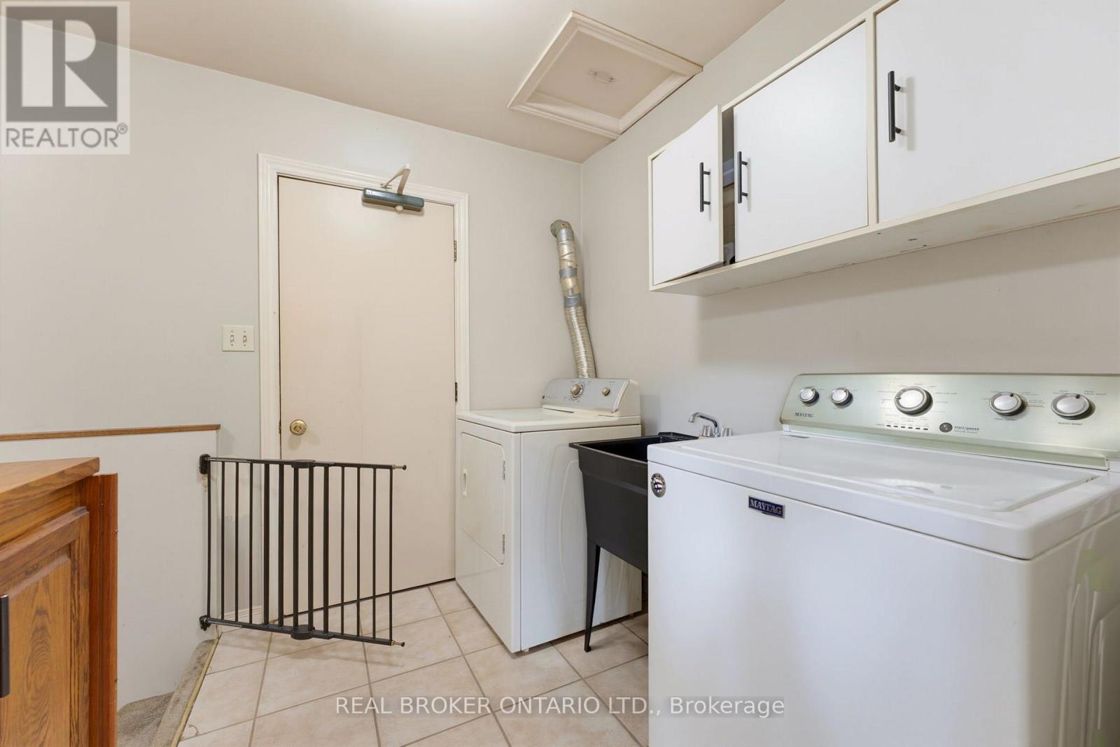 7877 Canborough Road, Haldimand, ON photo 16