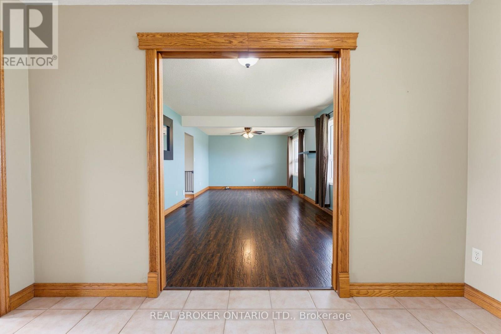 7877 CANBOROUGH ROAD - 9