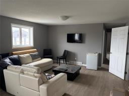 109 Industrial Drive, Brandon, MB R7A7S6 Photo 14
