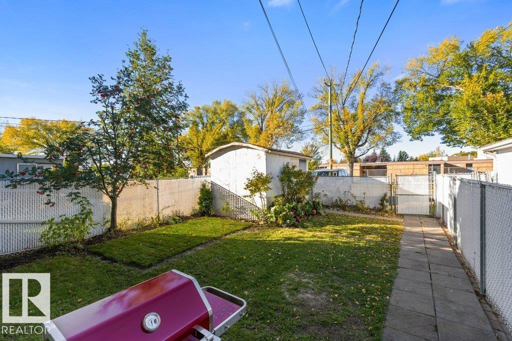 66 GARDEN CR - 30