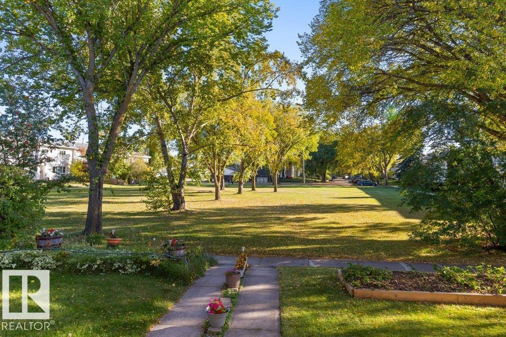66 GARDEN CR - 36
