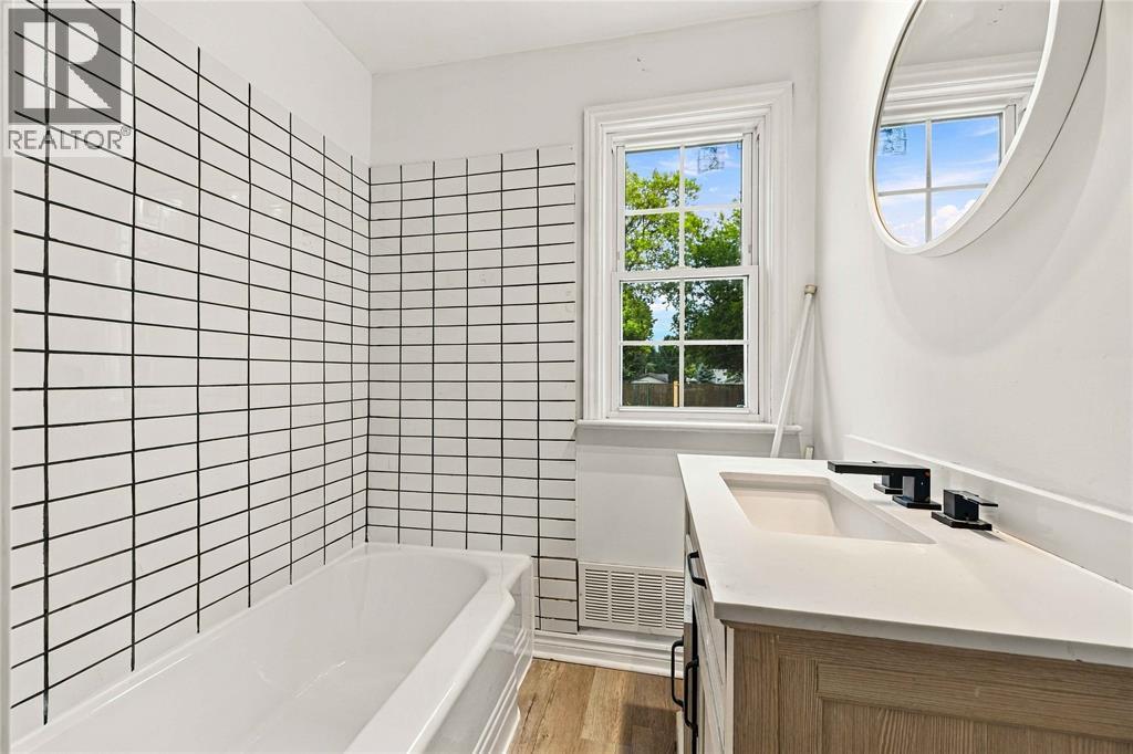 699 WILLIAM AVENUE - Image 16
