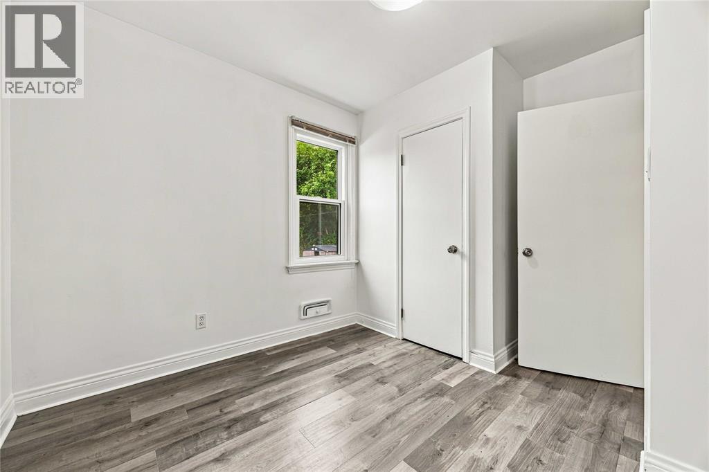 699 WILLIAM AVENUE - Image 18