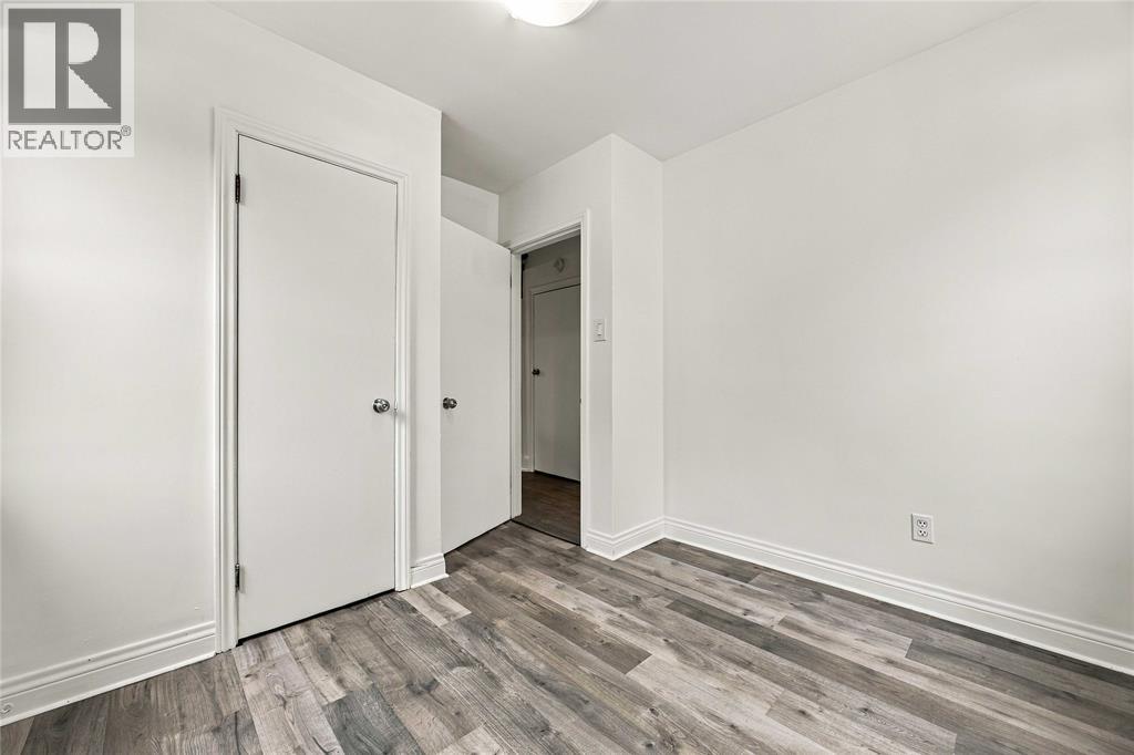 699 WILLIAM AVENUE - 19