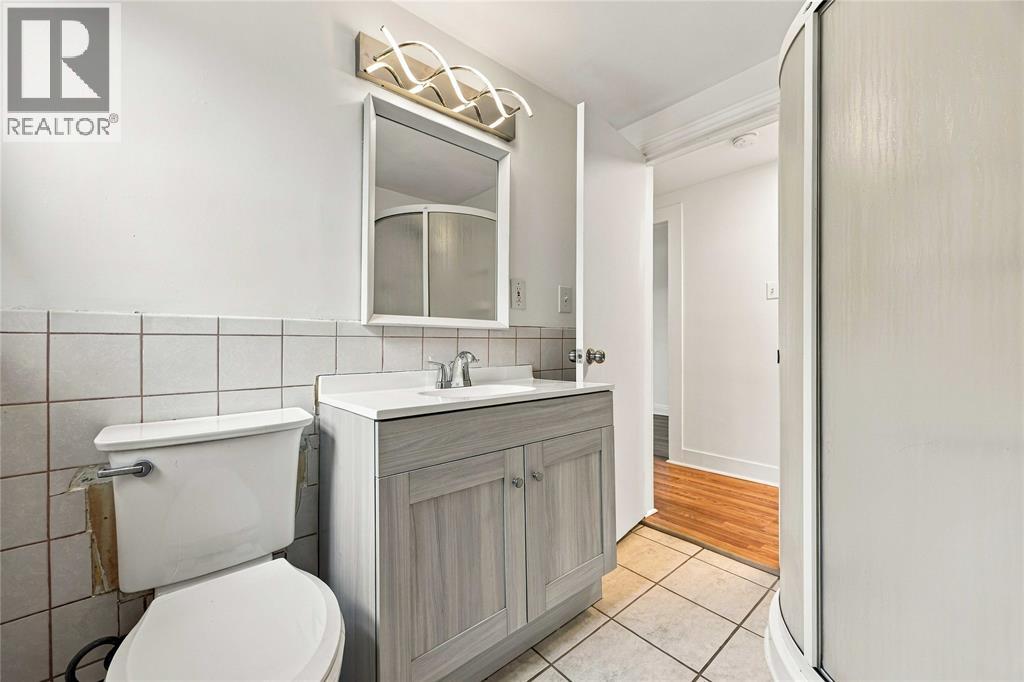 699 WILLIAM AVENUE - Image 31