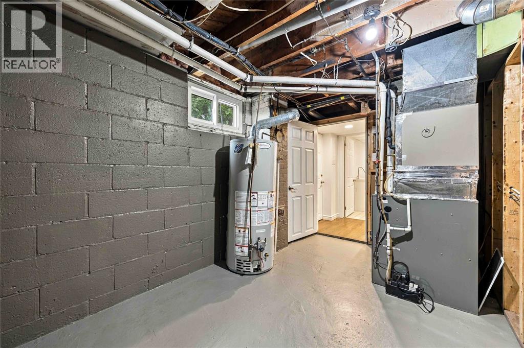 699 WILLIAM AVENUE - 42