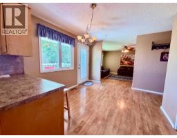 Family room - 40108 Range Road 35, Rural Lacombe County, AB T0M0X0 Photo 10