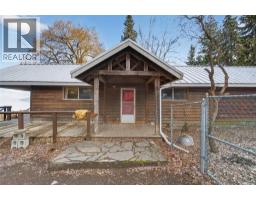 2862 Caen Road, Sorrento, BC V0E2W0 Photo 12